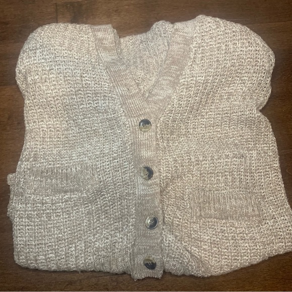 LIGHT BEIGE KNITT LONG SLEEVE SWEATER FALL SIZE MEDIUM VNECK BUTTON UP CARDIGAN - Picture 4 of 9